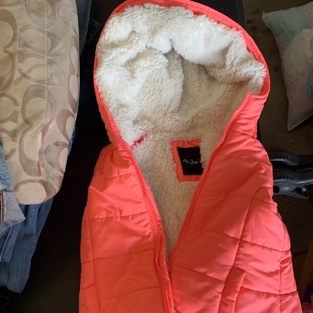 Little girls puffer vest